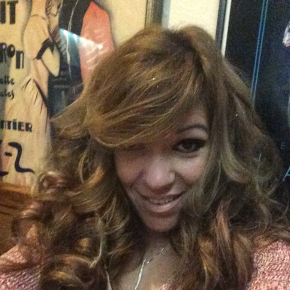 Meet your Posher, Michelle - Picture 1 of 1